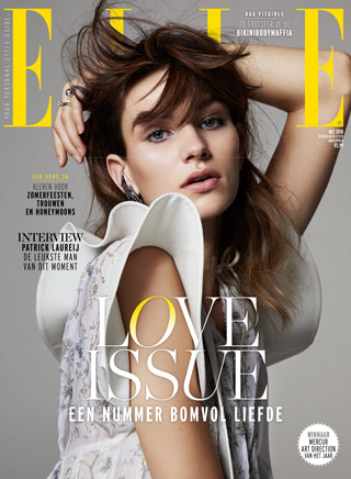 ELLE NR features Spinelli Kilcollin’s Aurora MX ring in the still life, rainbow color stone ring story.