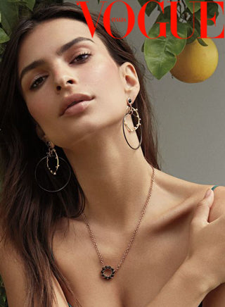 Vogue.it featured the Emily Ratajkowski x Spinelli Kilcollin collaboration in their “Emily Ratajkowski disegna uno collezione di gioielli per Spinelli Kilcollin” article.